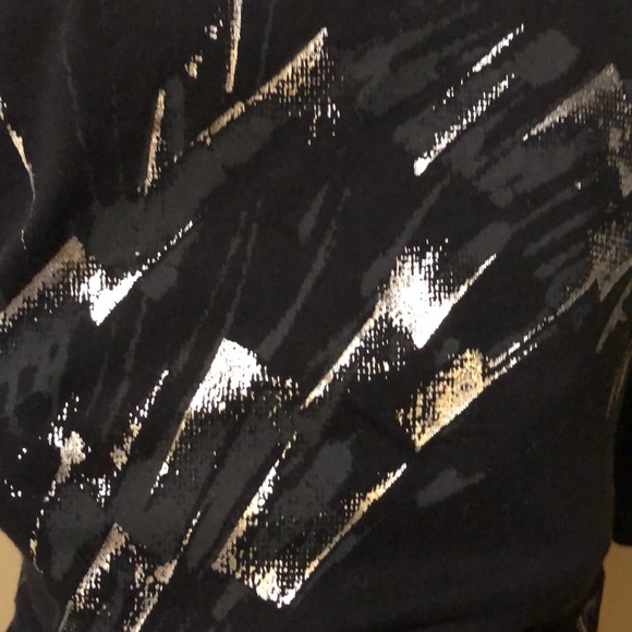 Elie Tahari metallic painted front, long sleeve v-neck cotton top - Picture 3 of 10